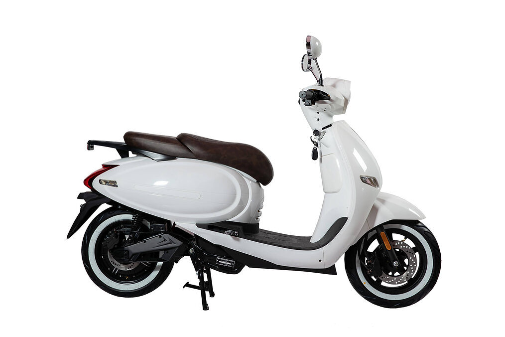 Elektriskais motorolleris LVNENG LX06 4000W (EEC)