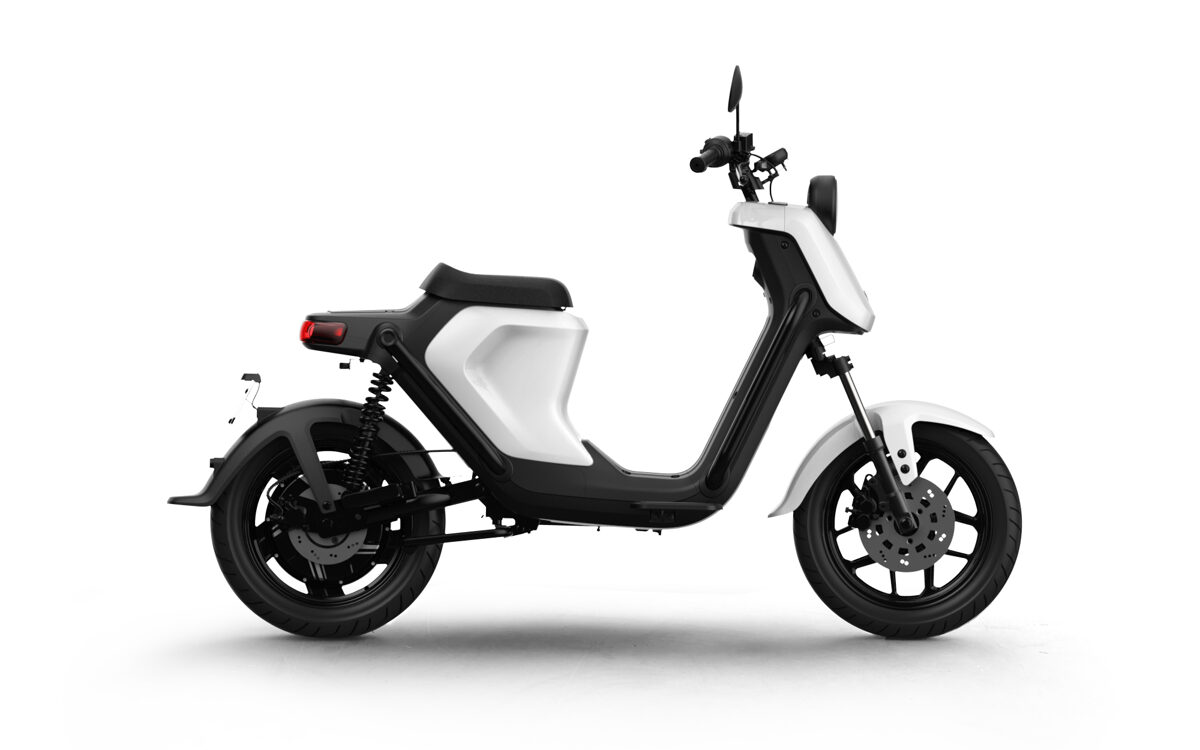 NIU UQi GT elektriskais motorollers / BALTS