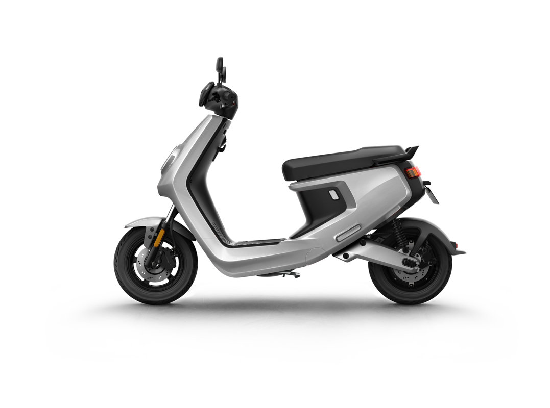 NIU MQi+ Sport elektro motorolleris / SUDRABA