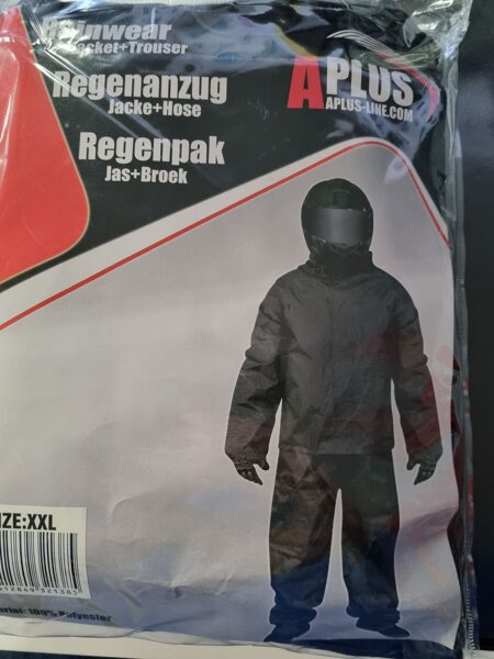 Rain suit (pants and jacket) for motorcyclists