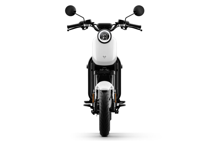 NIU UQi GT electric scooter / WHITE